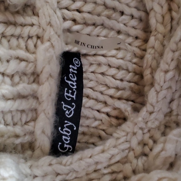 Gaby & Eden Shabby Chic Cardigan Sweater - Picture 7 of 7